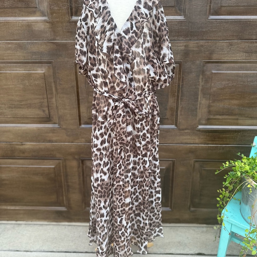 🌞J.B.S. Woman Leopard print dress/coverup.🌞